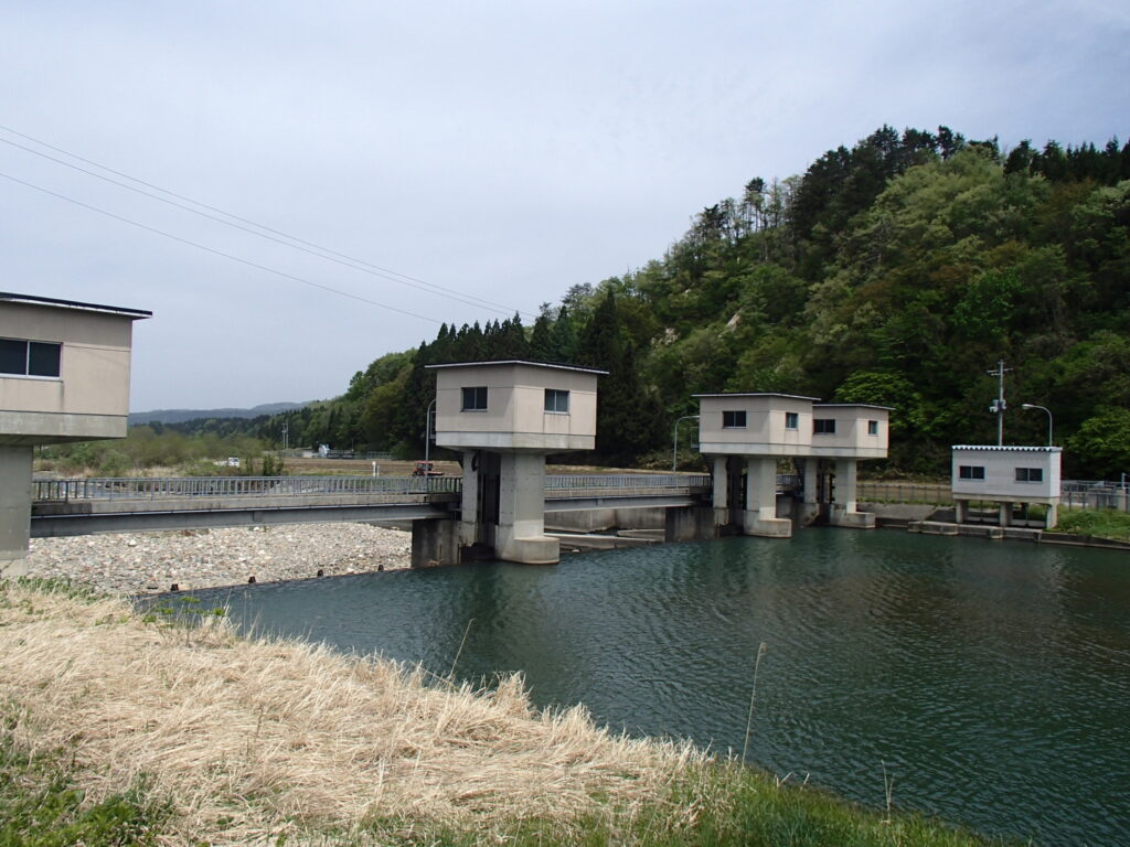 鶴巻田頭首工